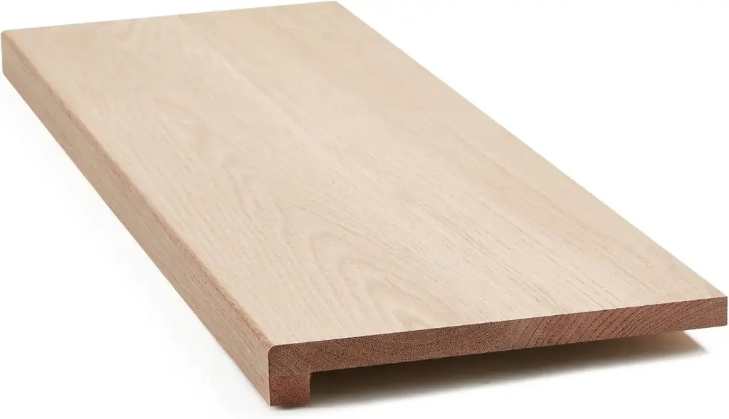 Peldaño de escalera de madera